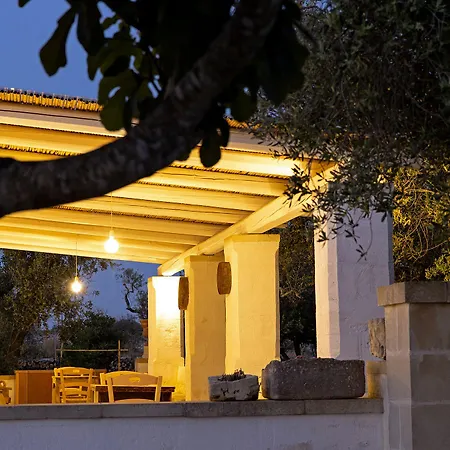 Guest house Masseria Ferarelli Trepizzi 4*