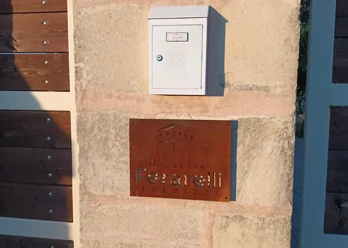 Masseria Ferarelli Trepizzi 게스트하우스 4*